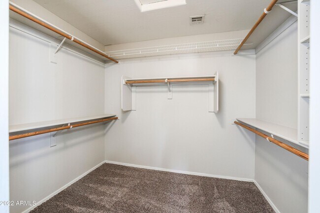 Building Photo - 16462 W Sandra Ln