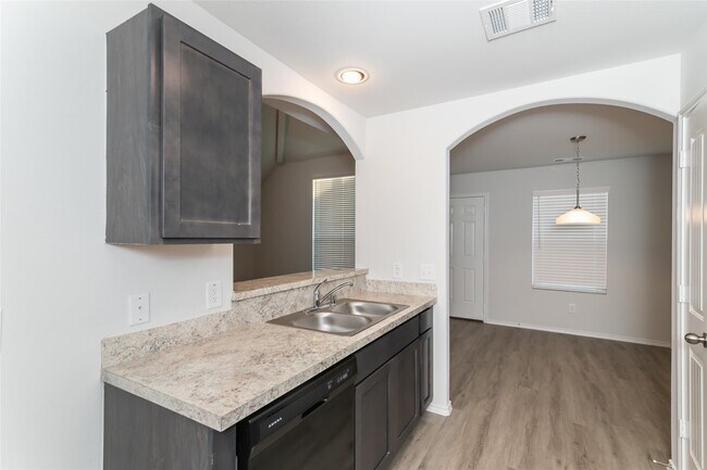 Building Photo - 22326 Porter Mountain Trl