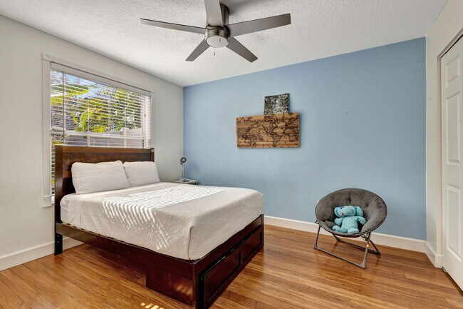 Building Photo - 2470 Sandstone Ct