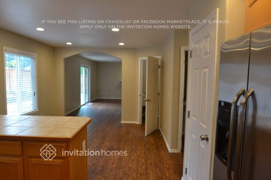 Building Photo - 8602 126 St Ct E