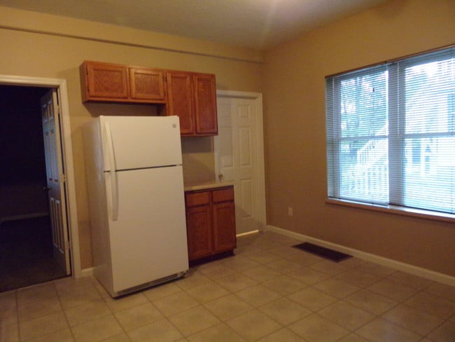 Kitchen view - 22 16th Ave N