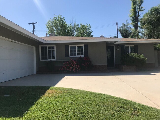 Primary Photo - Redlands 4 Bedroom Home