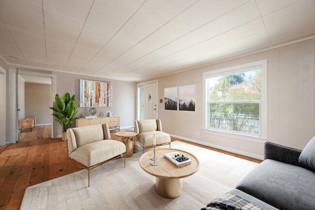 Building Photo - "Charming 3-Bedroom Home Near the Old Mill"