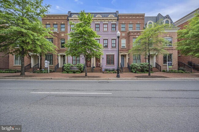 Building Photo - 1314 Duke St