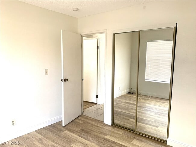 Building Photo - 1822 Avacado Ct