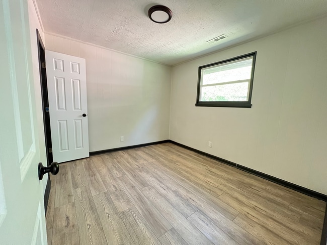 Building Photo - 3010 Indiana Ave