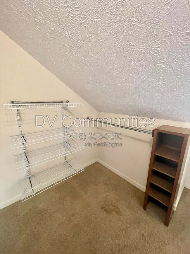 Building Photo - 32467 S Roundhead Dr