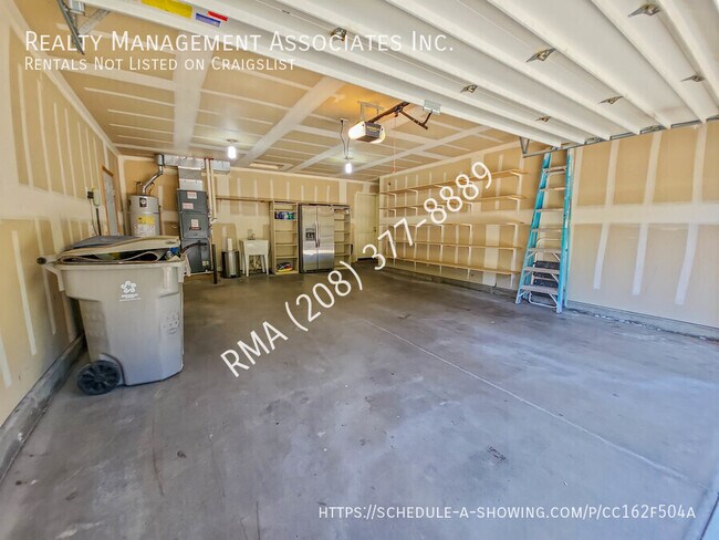 Building Photo - Beautiful and Spacious 2 Bedroom, 2 Bathro...