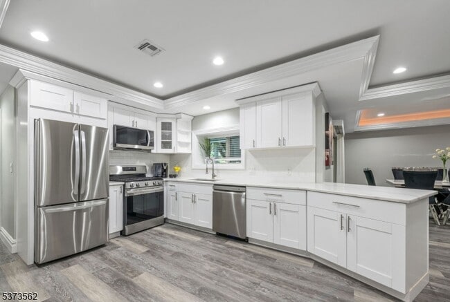 Building Photo - 315 Freemans Ln