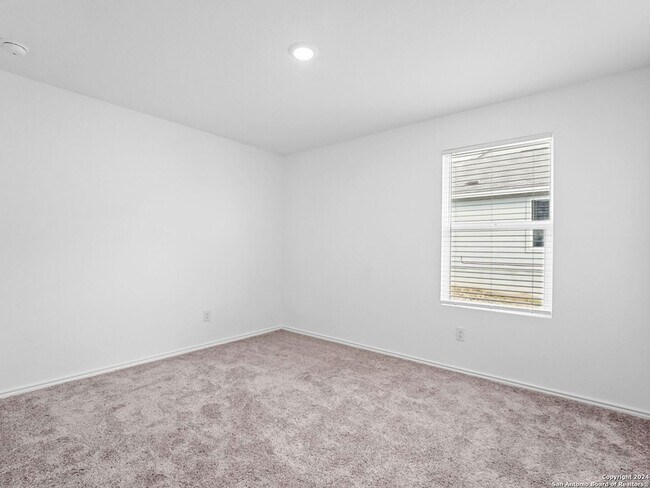 Building Photo - 13931 Wool Pk