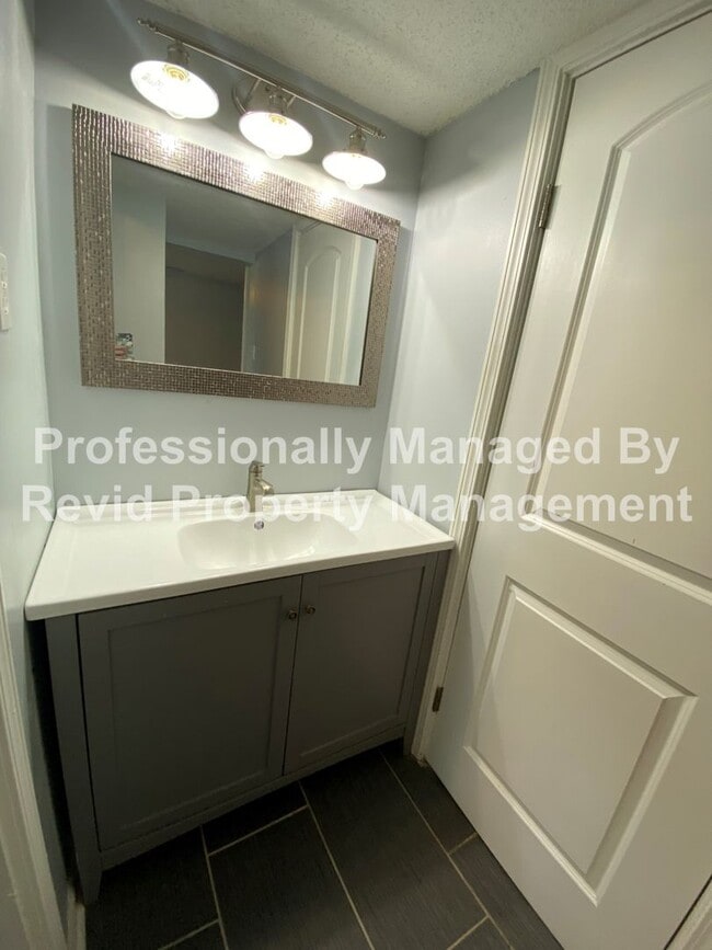 Interior Photo - 1626 Monroe Ave.