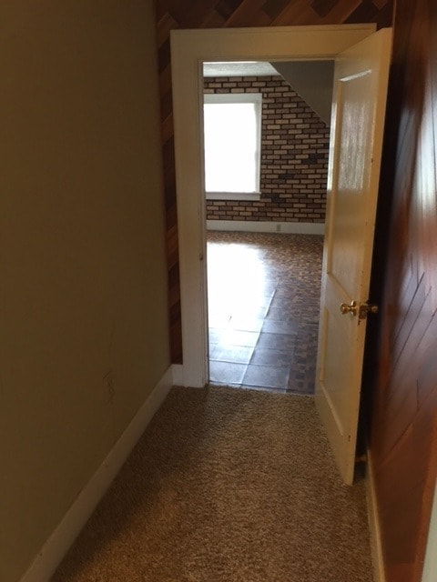 Building Photo - Across from Reser 5 bedroom 2 Bath Home