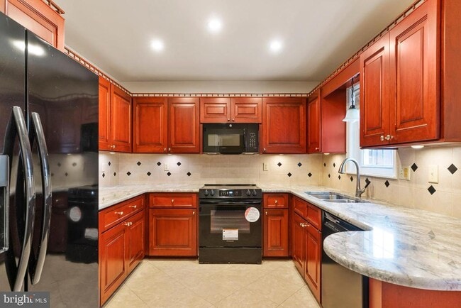 Building Photo - 4111 Nantucket Dr