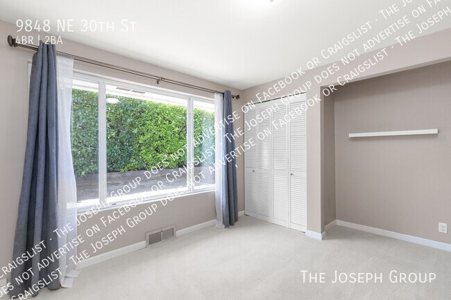 Building Photo - 9848 NE 30th St