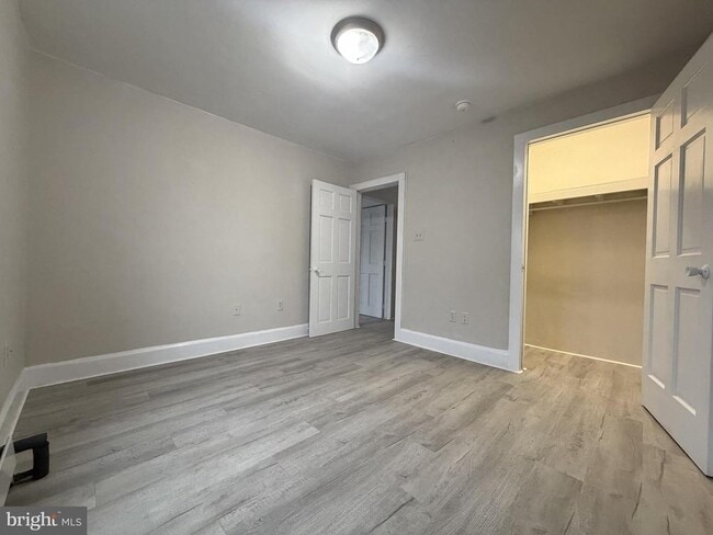 Building Photo - 615 S Seventh St