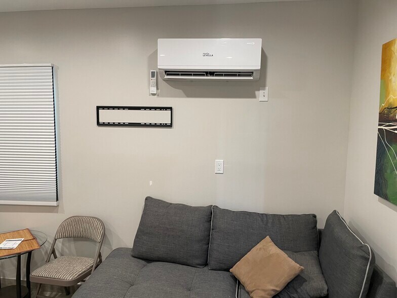 Building Photo - 18821 Erwin St