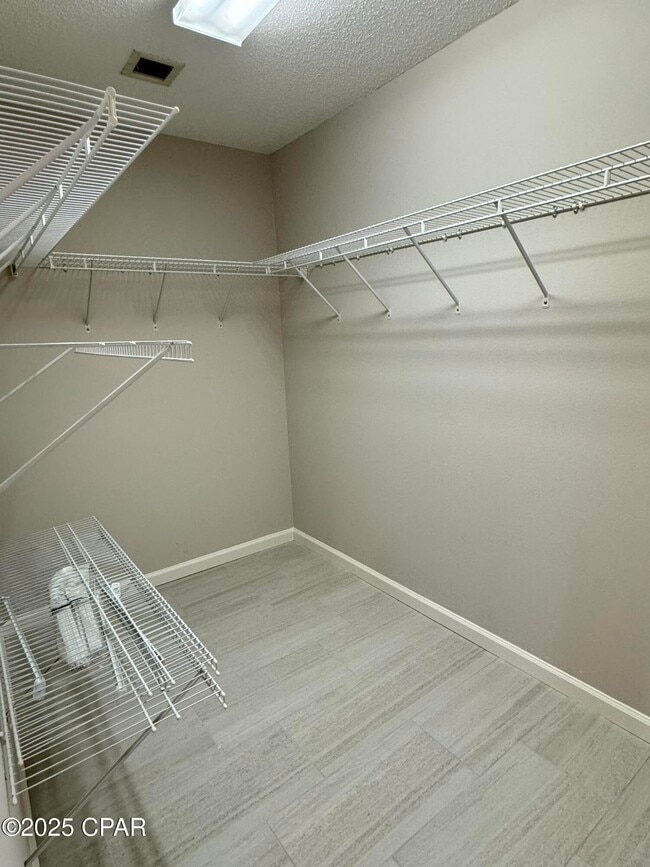 Building Photo - 222 Biltmore Pl