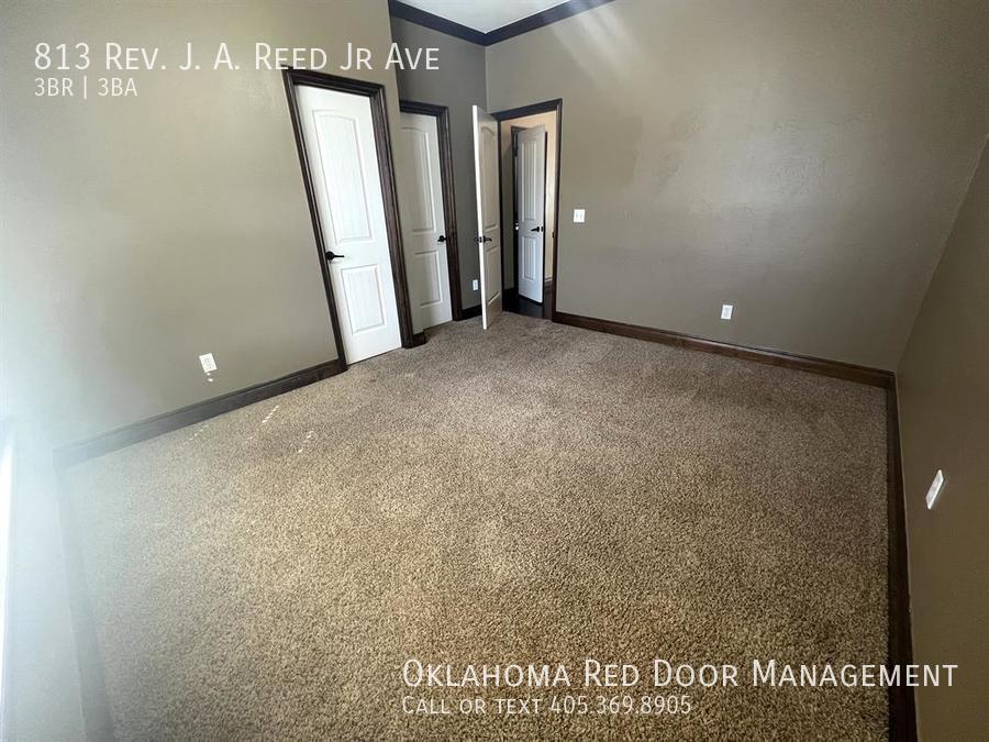 Building Photo - 813 Rev J A Reed Jr Ave