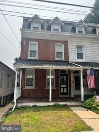 Building Photo - 521 Ford St