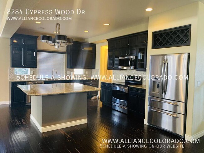 Building Photo - 8284 Cypress Wood Dr