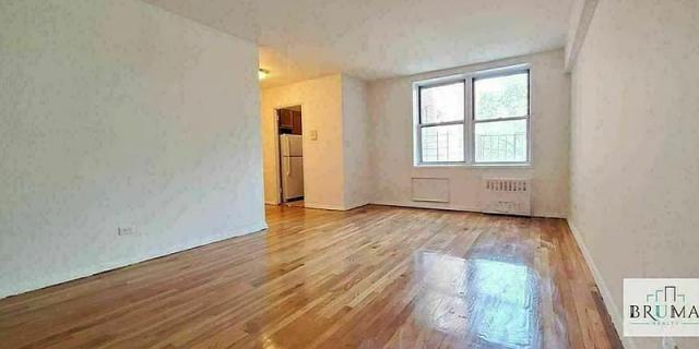 Building Photo - 3 bedroom in BRONX NY 10463