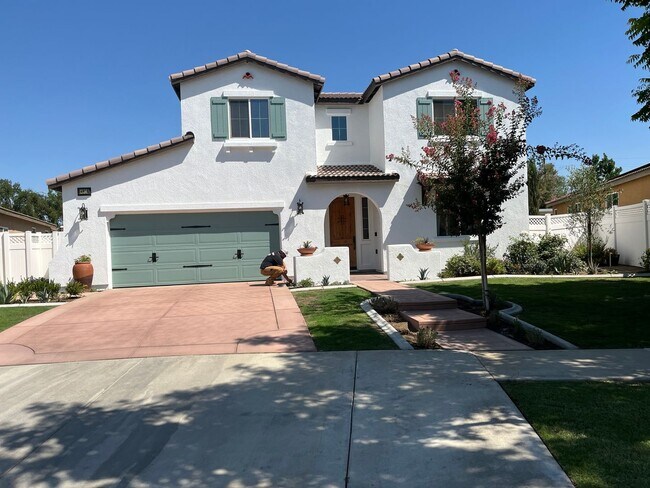 Primary Photo - 14816 Huckleberry Dr
