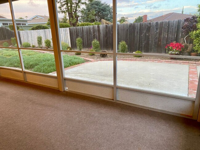 Building Photo - RB Senior 55+ Community 2 Bed +Huge bonus room 2 Baths House $3990