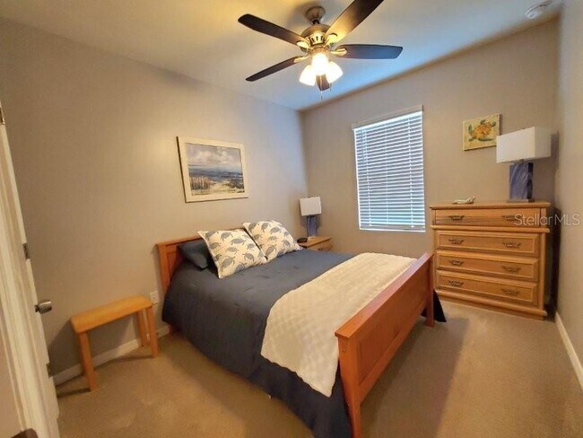 Building Photo - 7104 W Lenox Cir