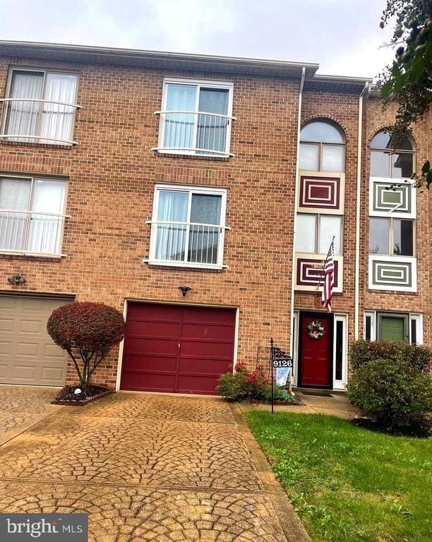Building Photo - 9126 Hardesty Dr