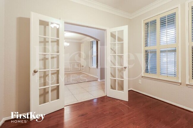 Building Photo - 26029 Kings Mill Crest Dr