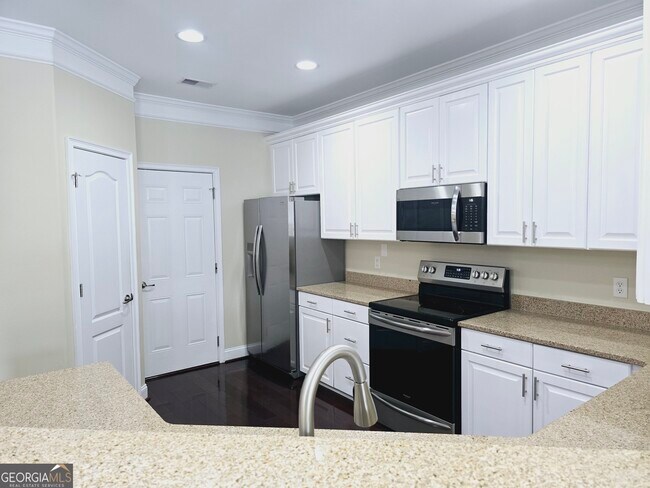 Building Photo - 249 Durham Park Way