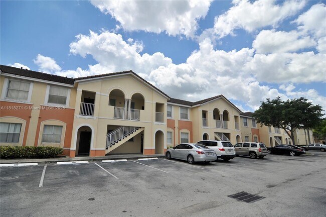 Building Photo - 1658 SE 28th Ct