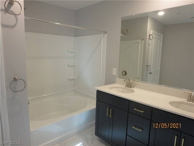 Building Photo - 3528 Punta Tersiva Ln