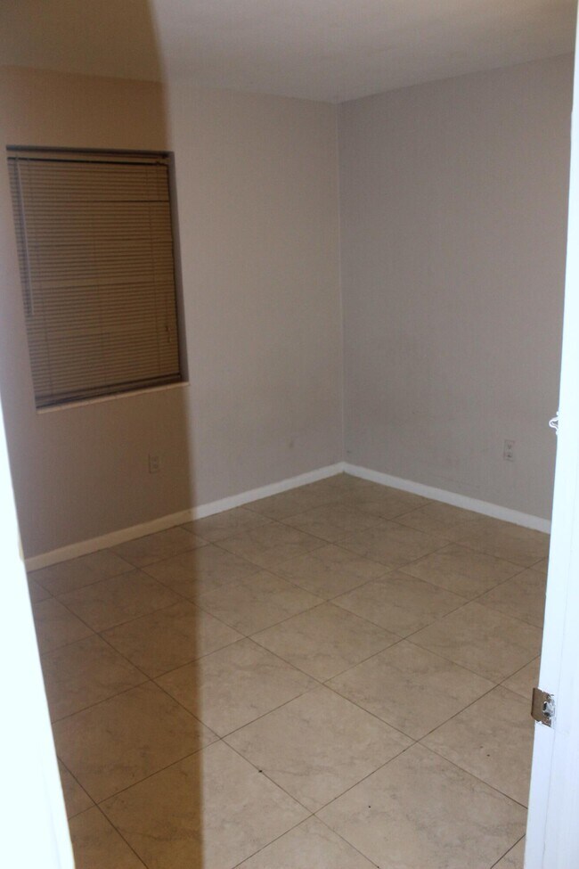 Building Photo - 4434 Venus Ave