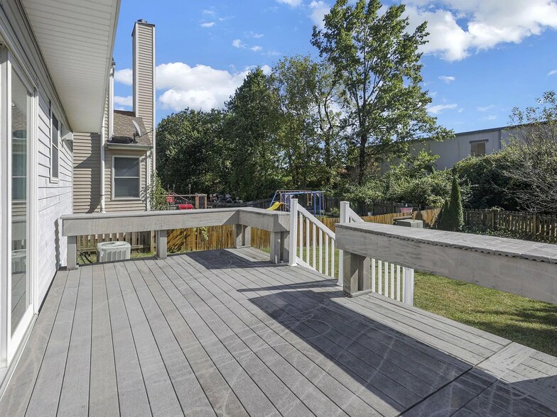 Building Photo - 7015 Onyxbluff Ln