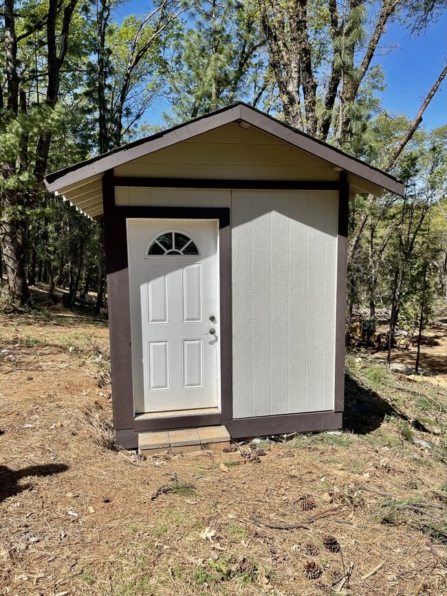 Building Photo - 13232 Rocky Ln