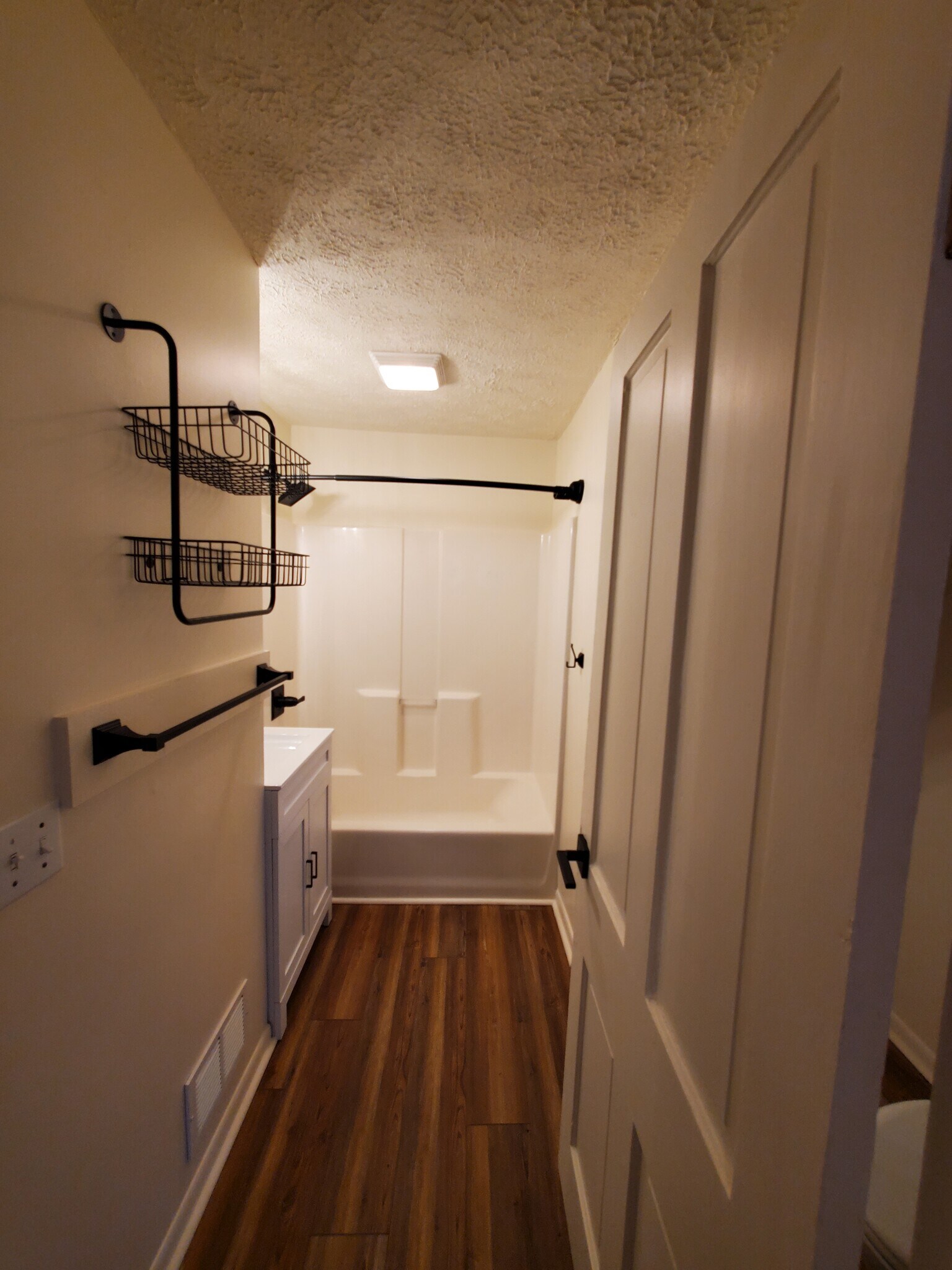 Building Photo - 4024 Niles Rd