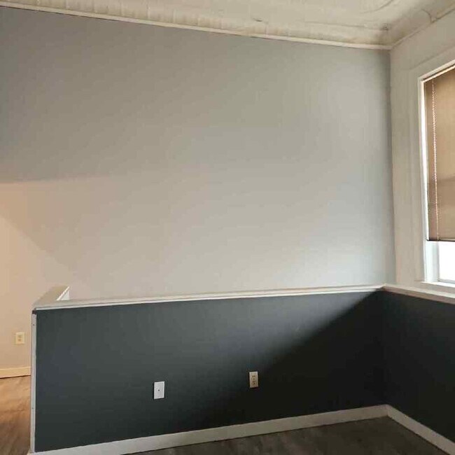 Building Photo - 107 Water St