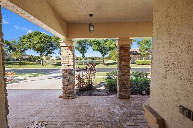 Building Photo - 5822 Saddle Trail Ln