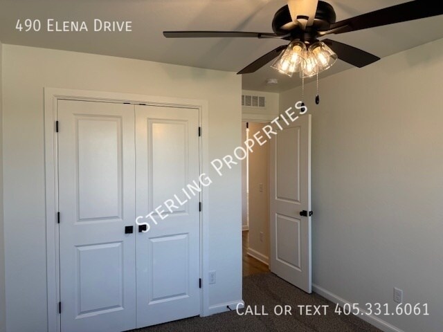 Building Photo - 490 Elena Dr