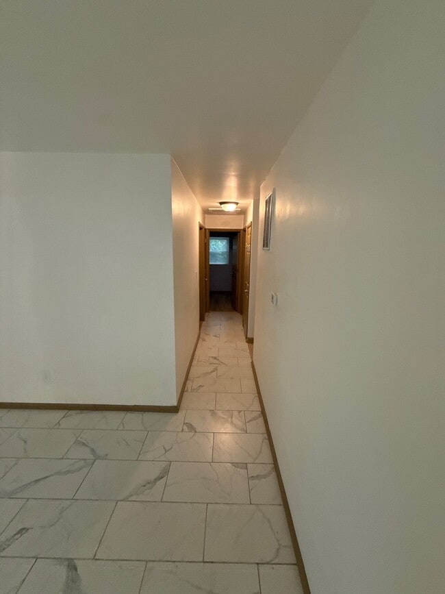 Building Photo - 9438 Conried Dr