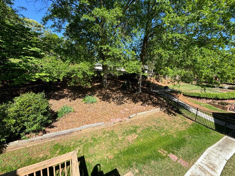 Building Photo - 411 Jeffords Rd
