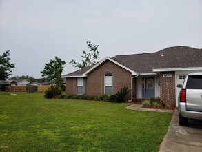 Building Photo - 1905 Rhett Pl