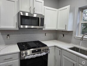 Building Photo - 43802 Sunset Terrace