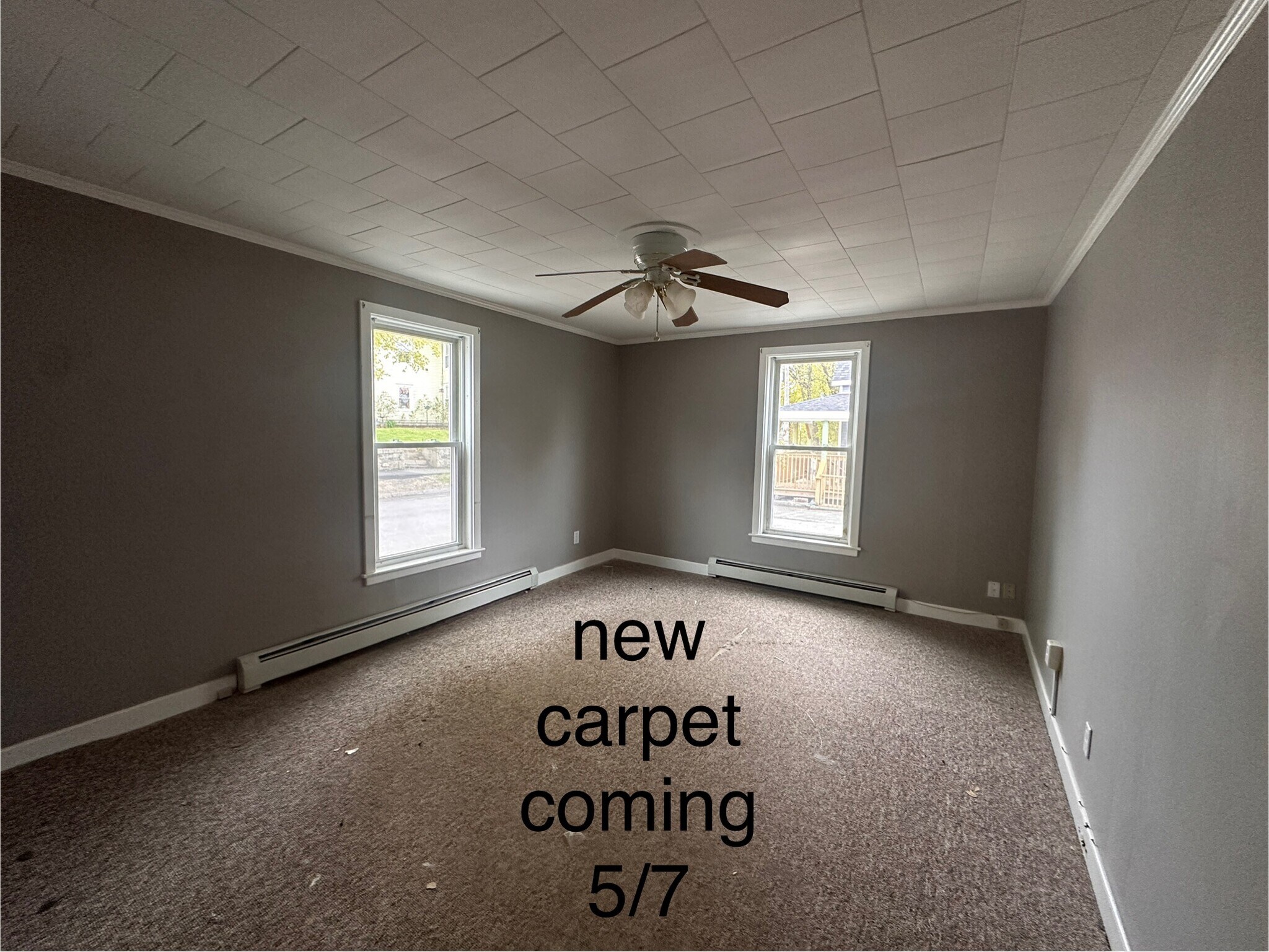 Living room - 42 Newbury St