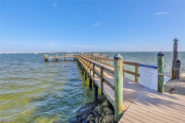 Building Photo - 760 Sextant Dr