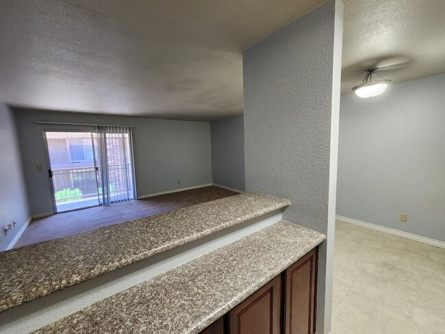 Building Photo - Nice Guard Gated Bella Vita Unit with larg...