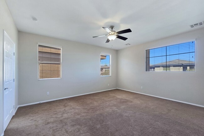 Building Photo - 5389 Hollymead Dr
