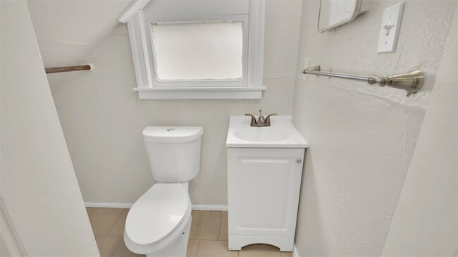 Building Photo - 4010 Speedway