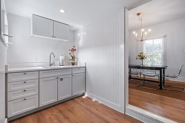 Building Photo - 23 Old Mission Ave